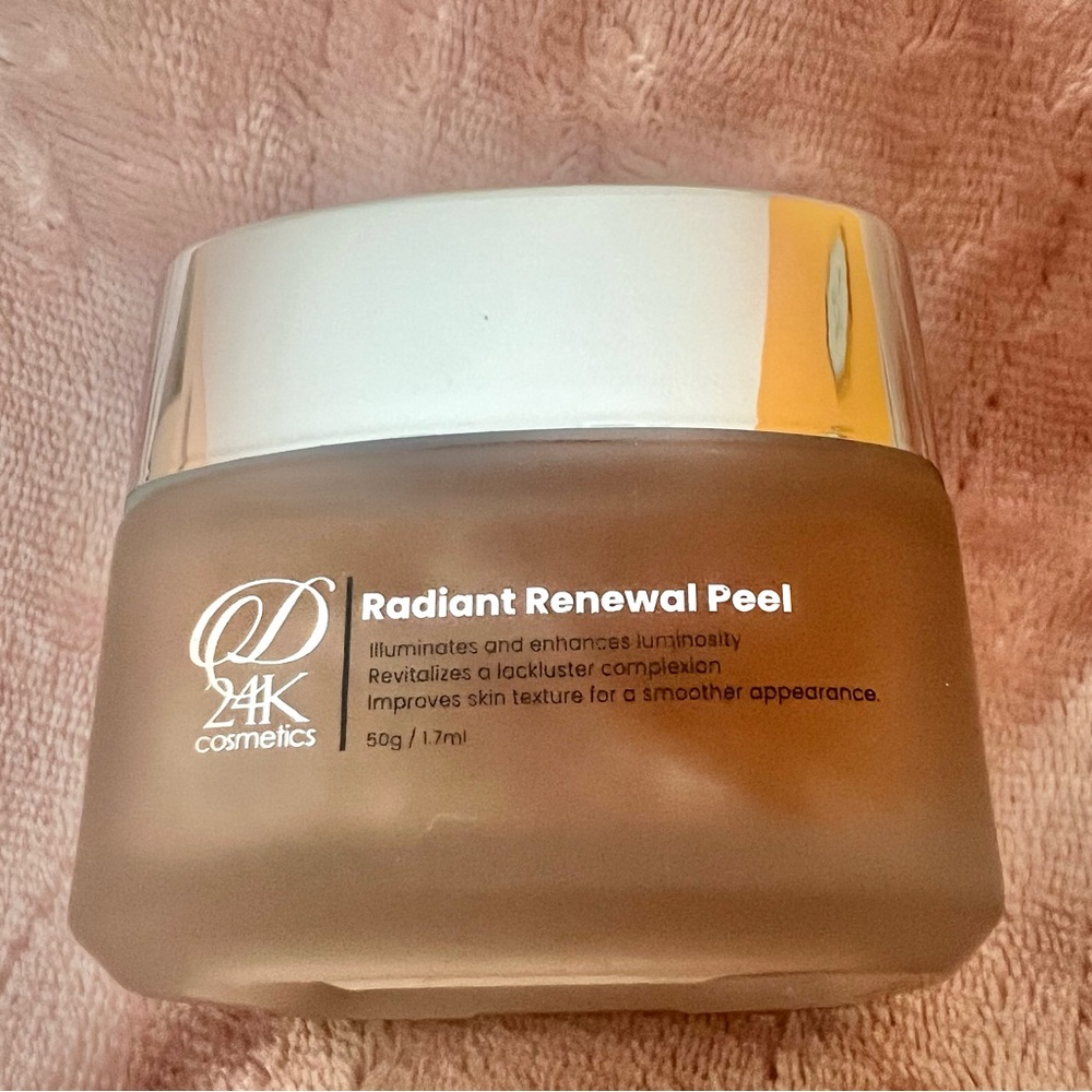 D24K Radiant Renewal Peel, MSRP $495 - Picture 2 of 8